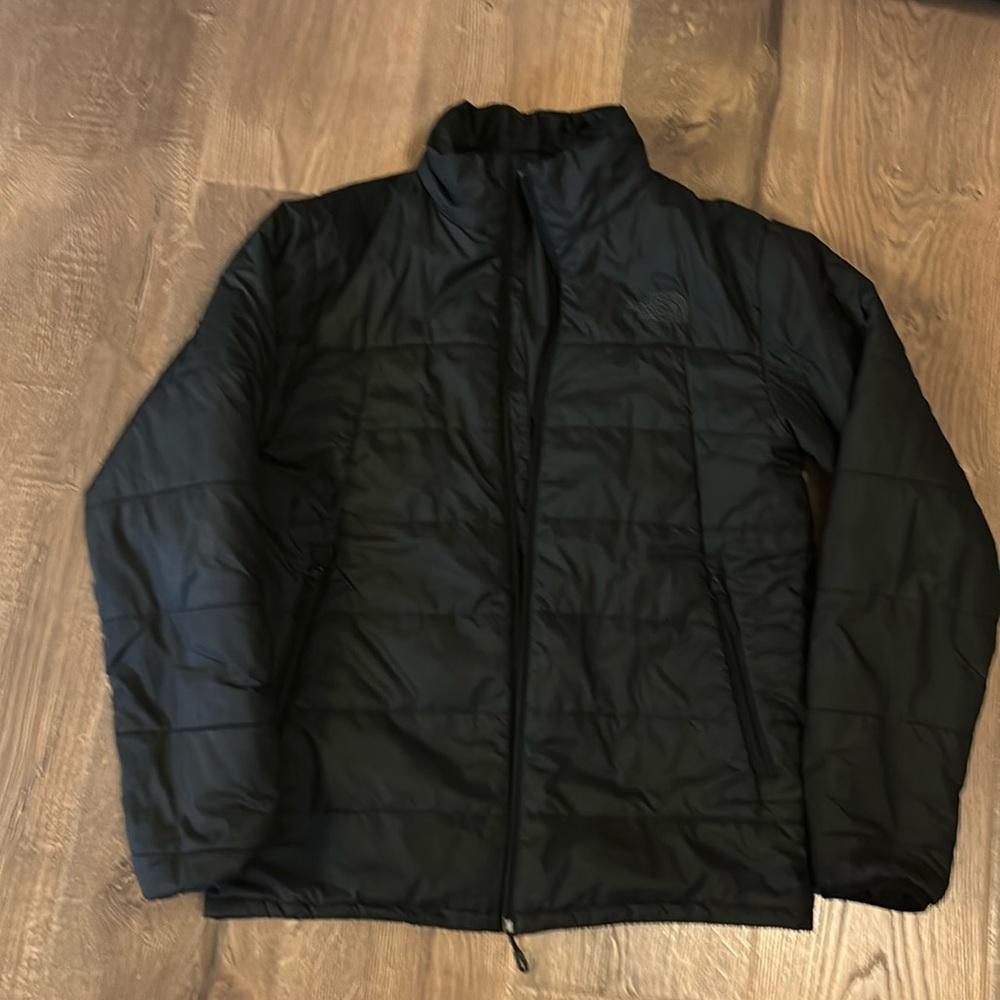 North Face mens small medium weight puffer jacket